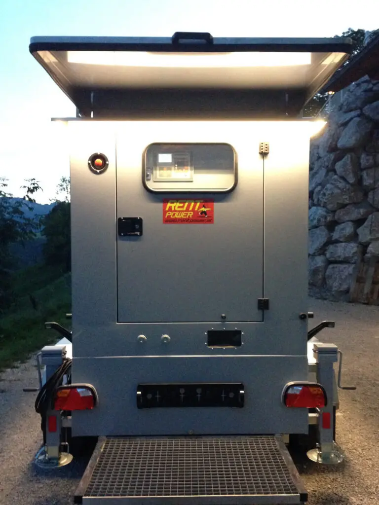 Mobile Mietaggregate - Leistung von 10 kVA bis 200 kVA möglich spezielle Ausführungen hinsichtlich Steckdosen, Tankvolumen und Schallkapselung